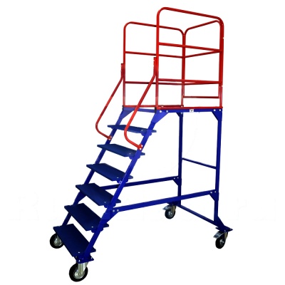 Лестница передвижная, шесть ступеней и один лестничный марш ЛР 6.1 1613х791х2330 с колесами d160мм